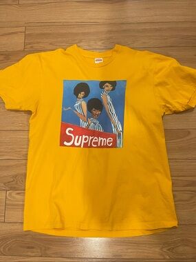 Supreme Yellow logo t-shirt SS20 large made in USA